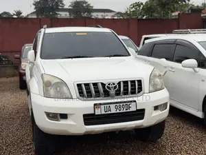 Toyota Land Cruiser Prado 2009 White