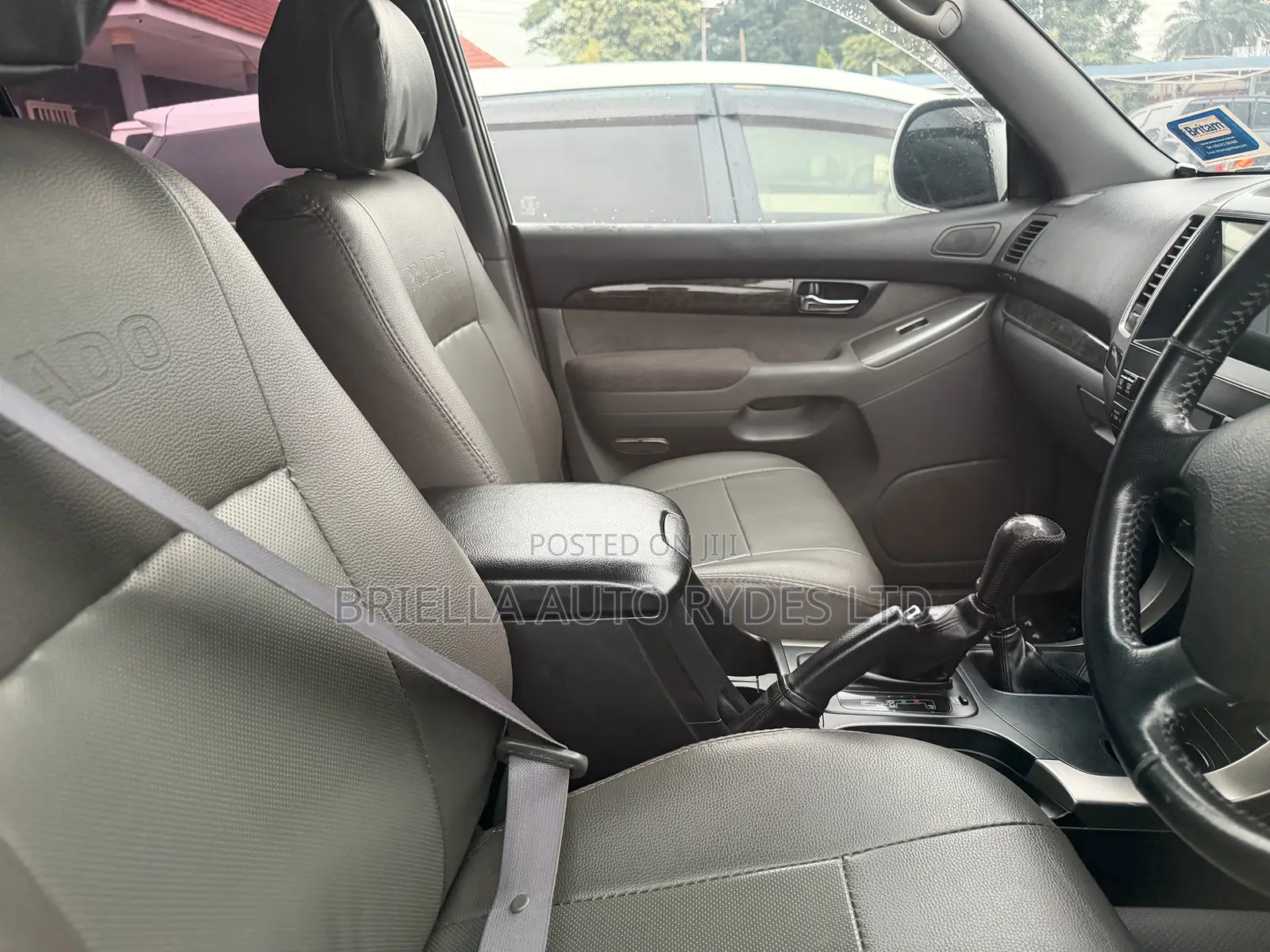 Toyota Land Cruiser Prado 2009 White