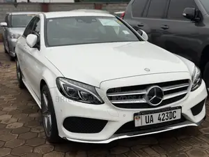 Mercedes-Benz C200 2017 White