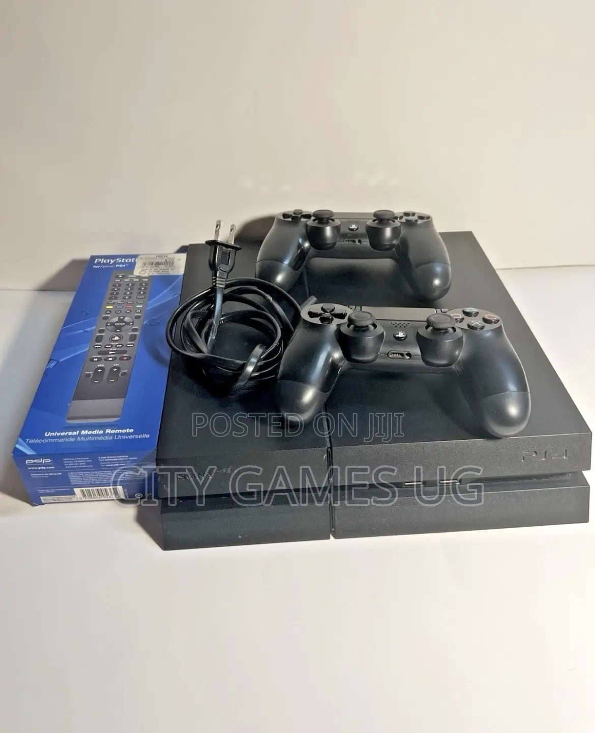 Sony Playstation 4 500gb With Two Controllers, Plug, Play