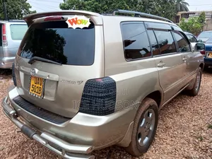 Toyota Kluger 2004 Gold