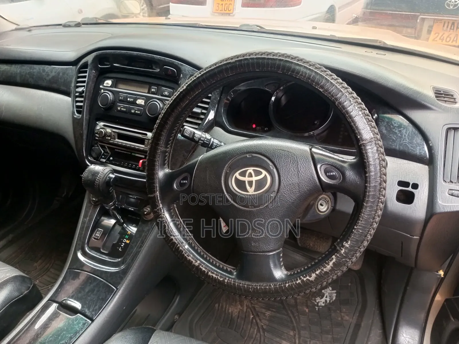 Toyota Kluger 2004 Gold
