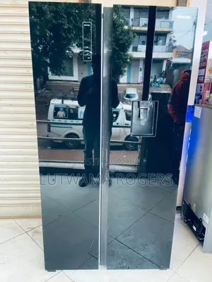 Hisense 670ltrs Black Mirror