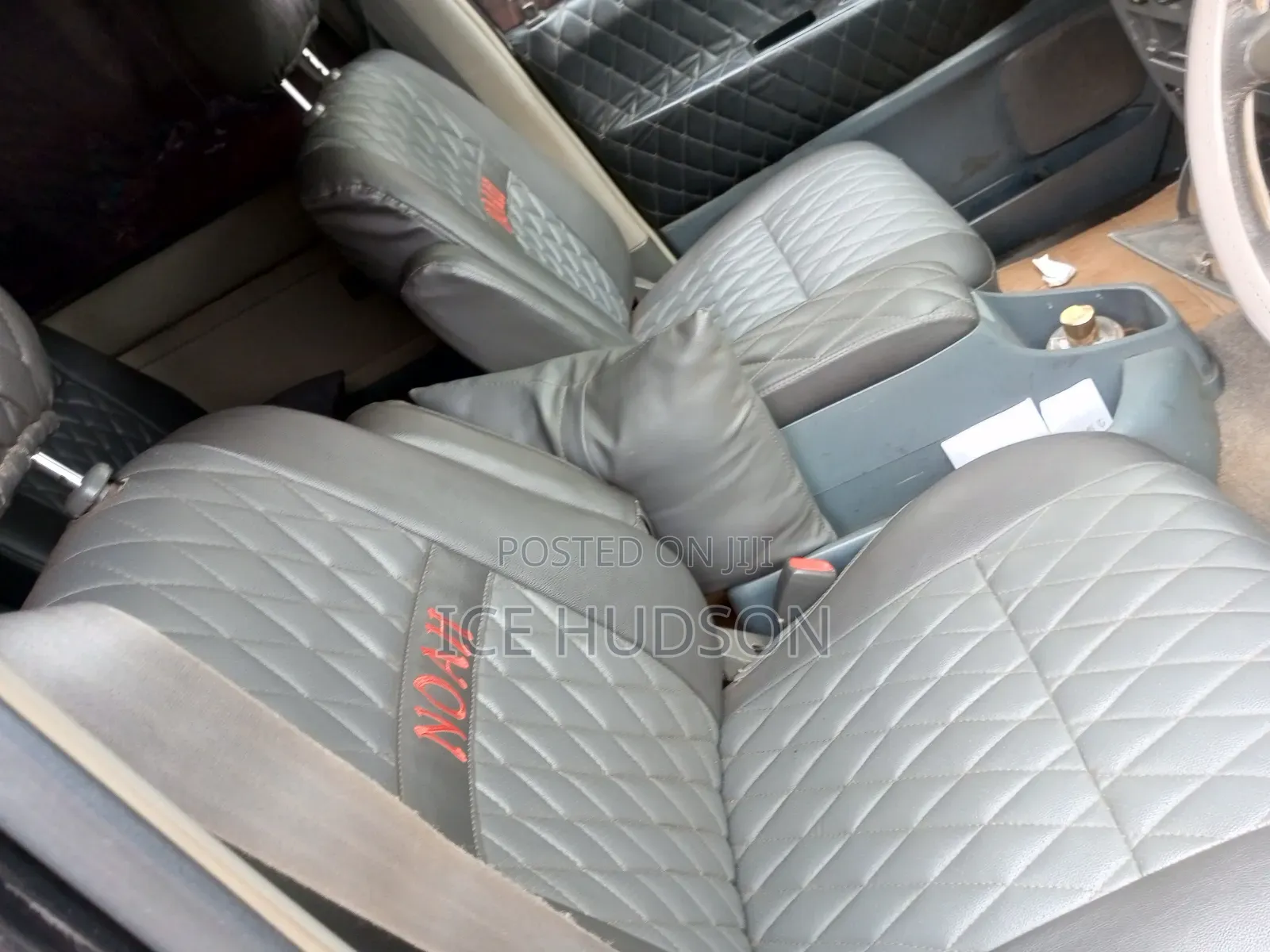 Toyota Noah 2002 Off white