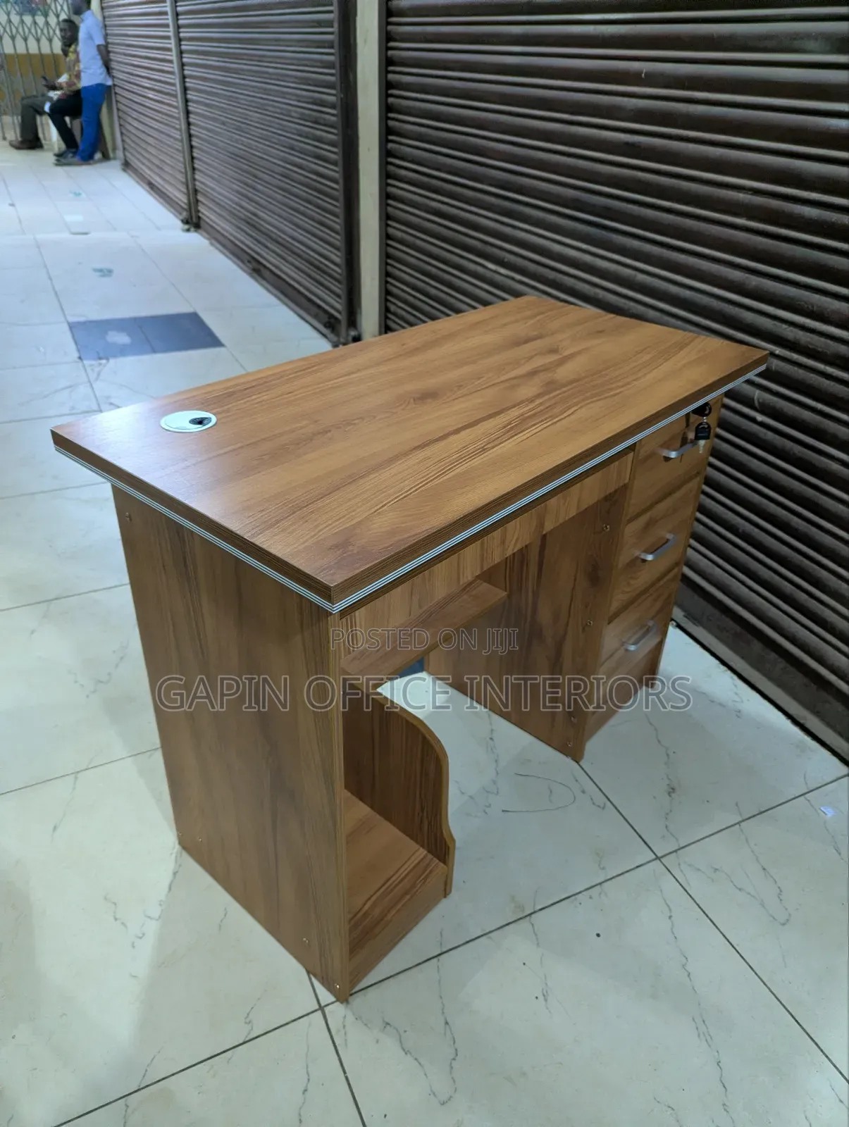 Computer Desk for Sale, 1 Metre Brand New