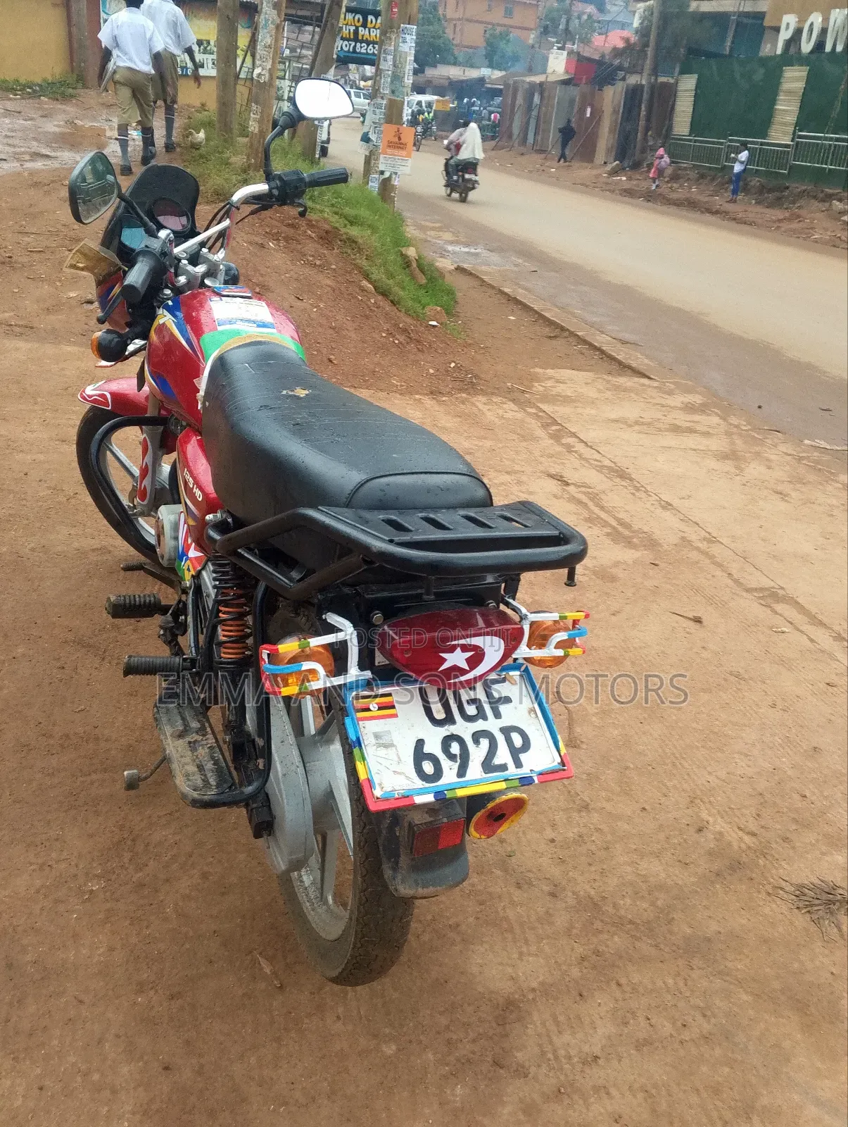 Bajaj Boxer 125 2024 Red