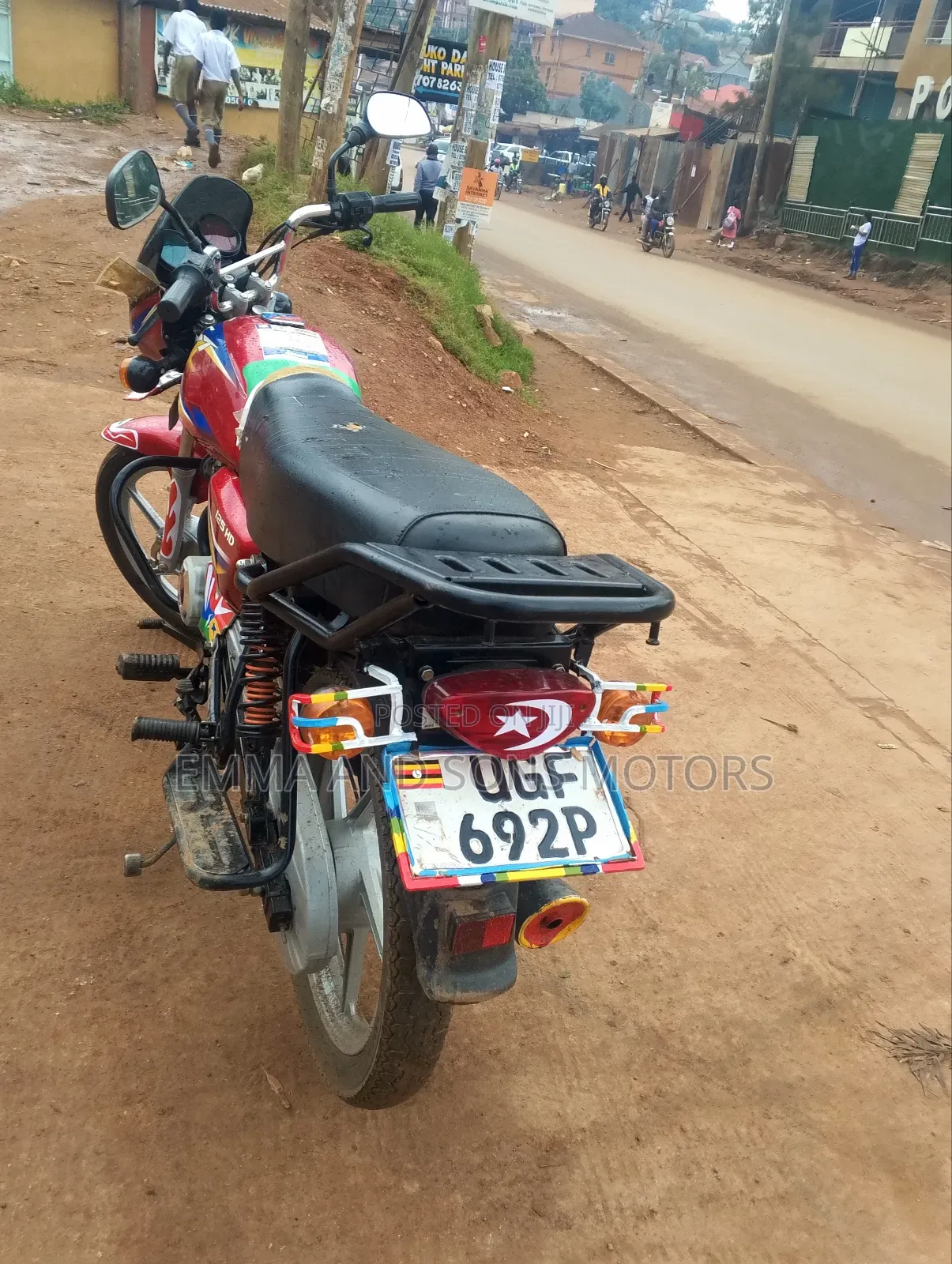 Bajaj Boxer 125 2024 Red