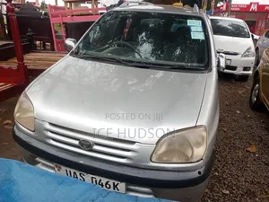 Toyota Raum 2002 Gray