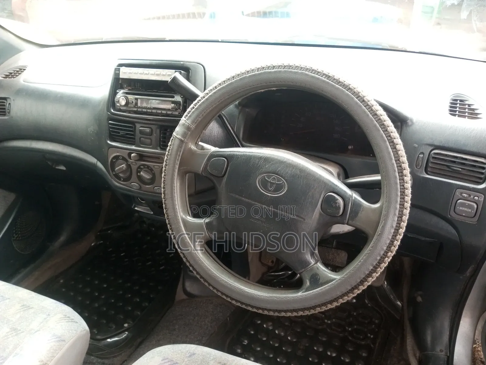 Toyota Raum 2002 Gray