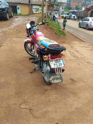 Bajaj Boxer 125 2024 Red