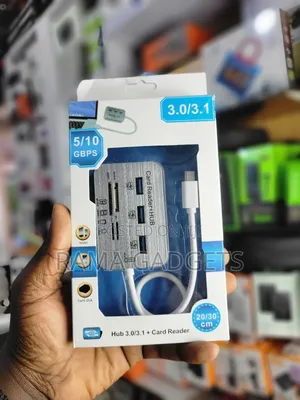 High-Speed Usb 3.0/3.1 Card Reader + Hub Combo