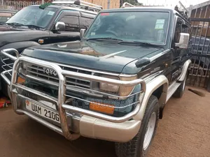 Toyota Land Cruiser Prado 2001 Green