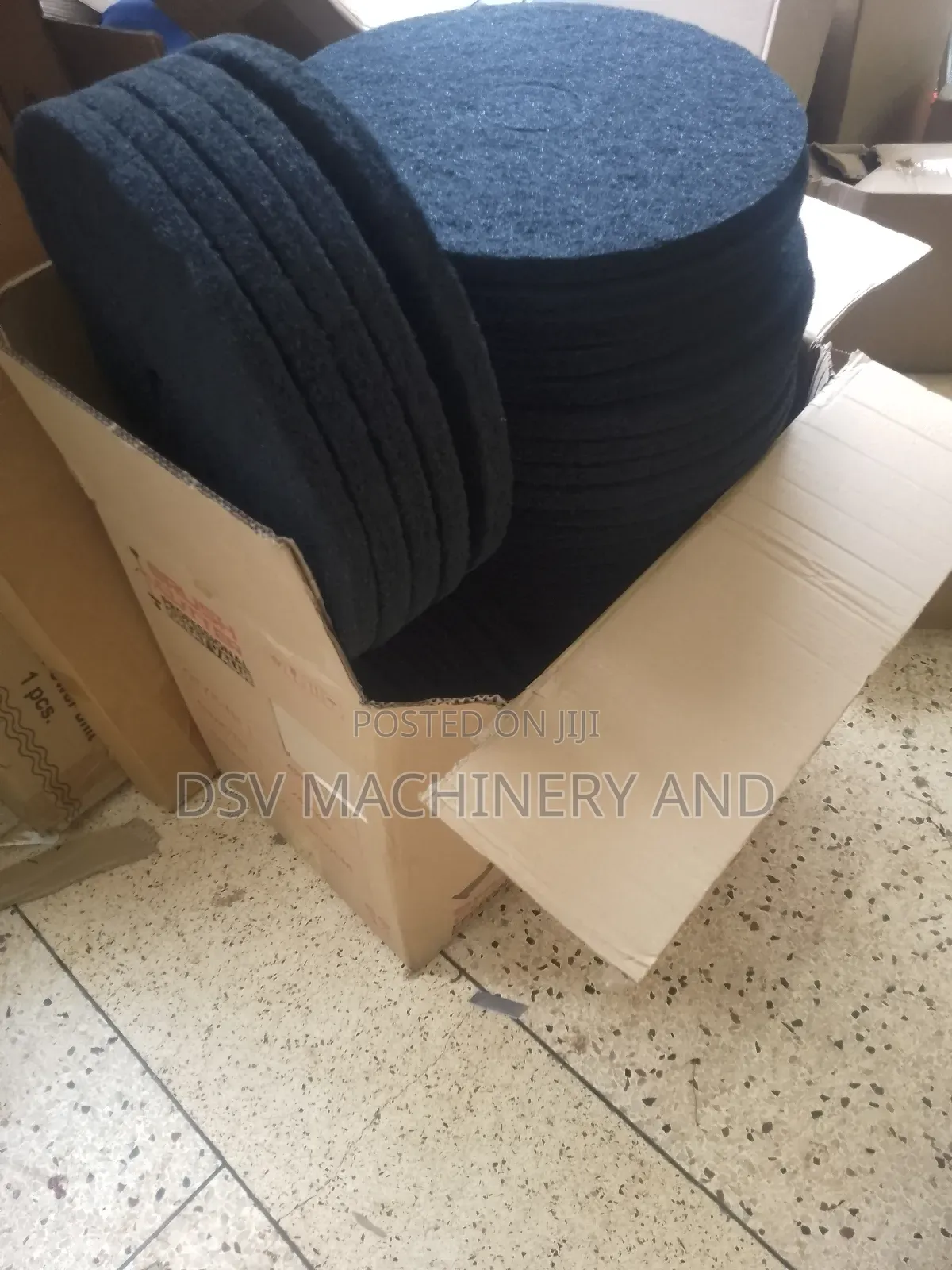 Black Floor Terrazzo Scrubbing Pads 17 Inches