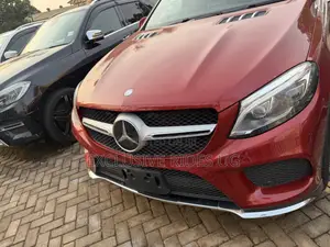 Mercedes-Benz GLE-Class GLE 350d 4MATIC 2017 Red