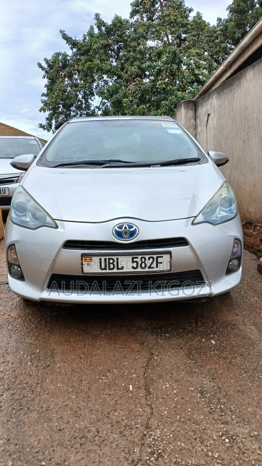 Toyota Aqua 2012 Silver