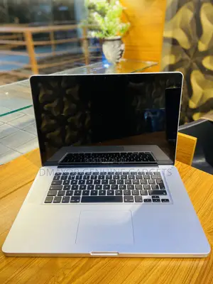 Laptop Apple MacBook Pro 2015 16GB Intel Core i7 SSD 128GB