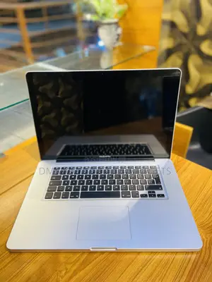 Laptop Apple MacBook Pro 2015 16GB Intel Core i7 SSD 128GB