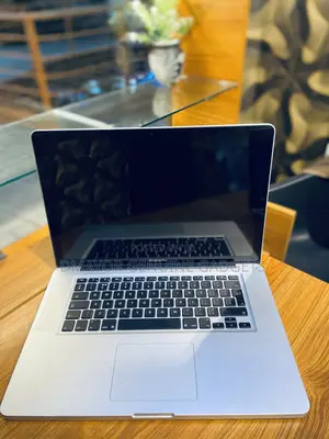 Laptop Apple MacBook Pro 2015 16GB Intel Core i7 SSD 128GB