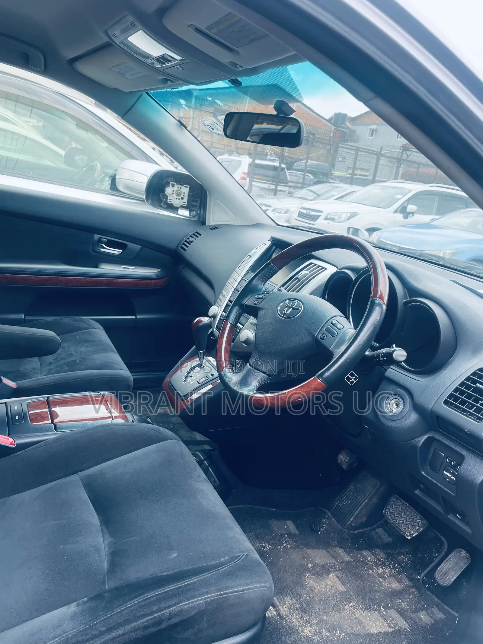 Toyota Harrier 2012 Silver
