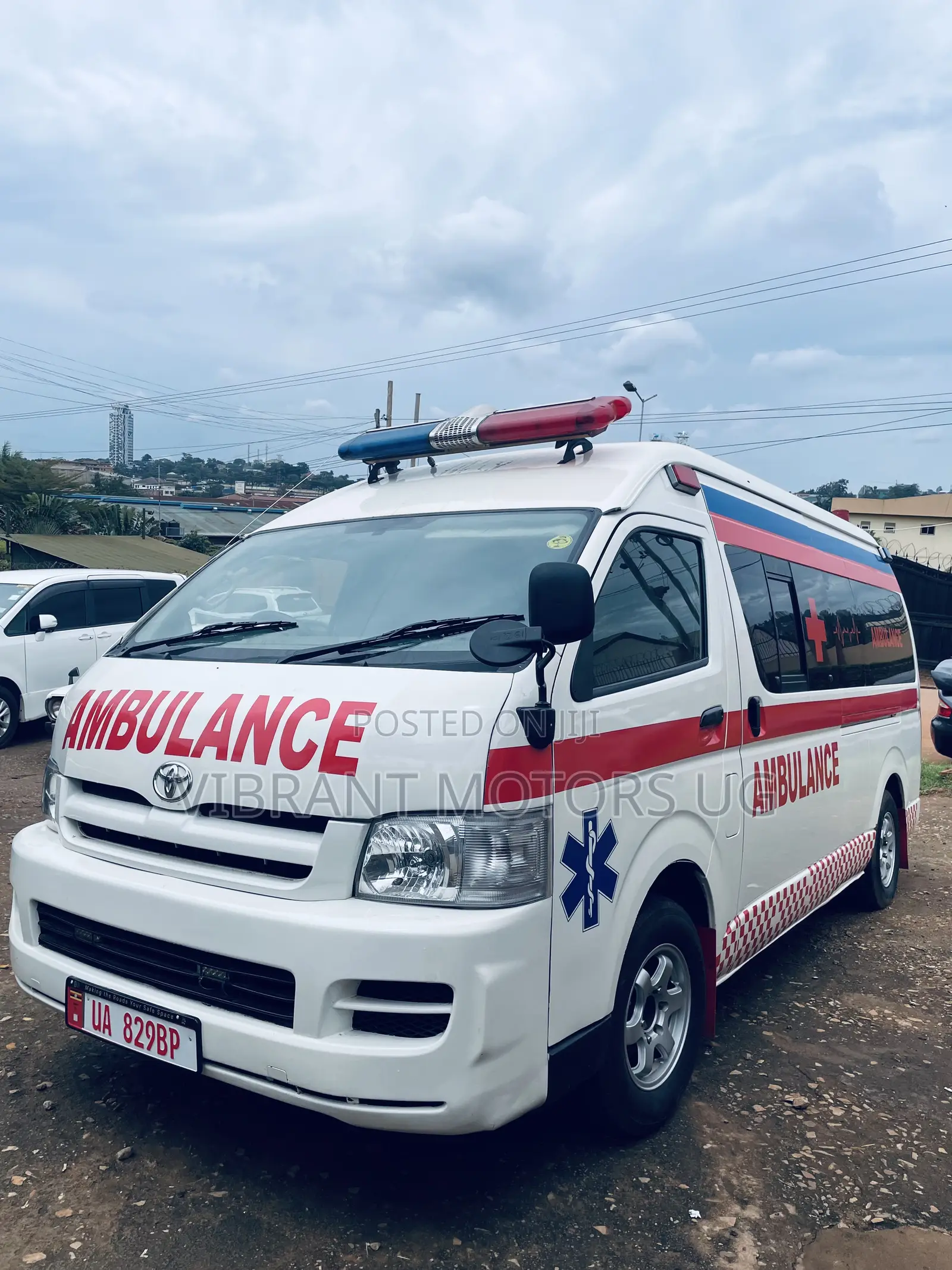 Toyota HiAce 2010 White