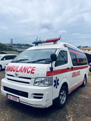 Toyota HiAce 2010 White