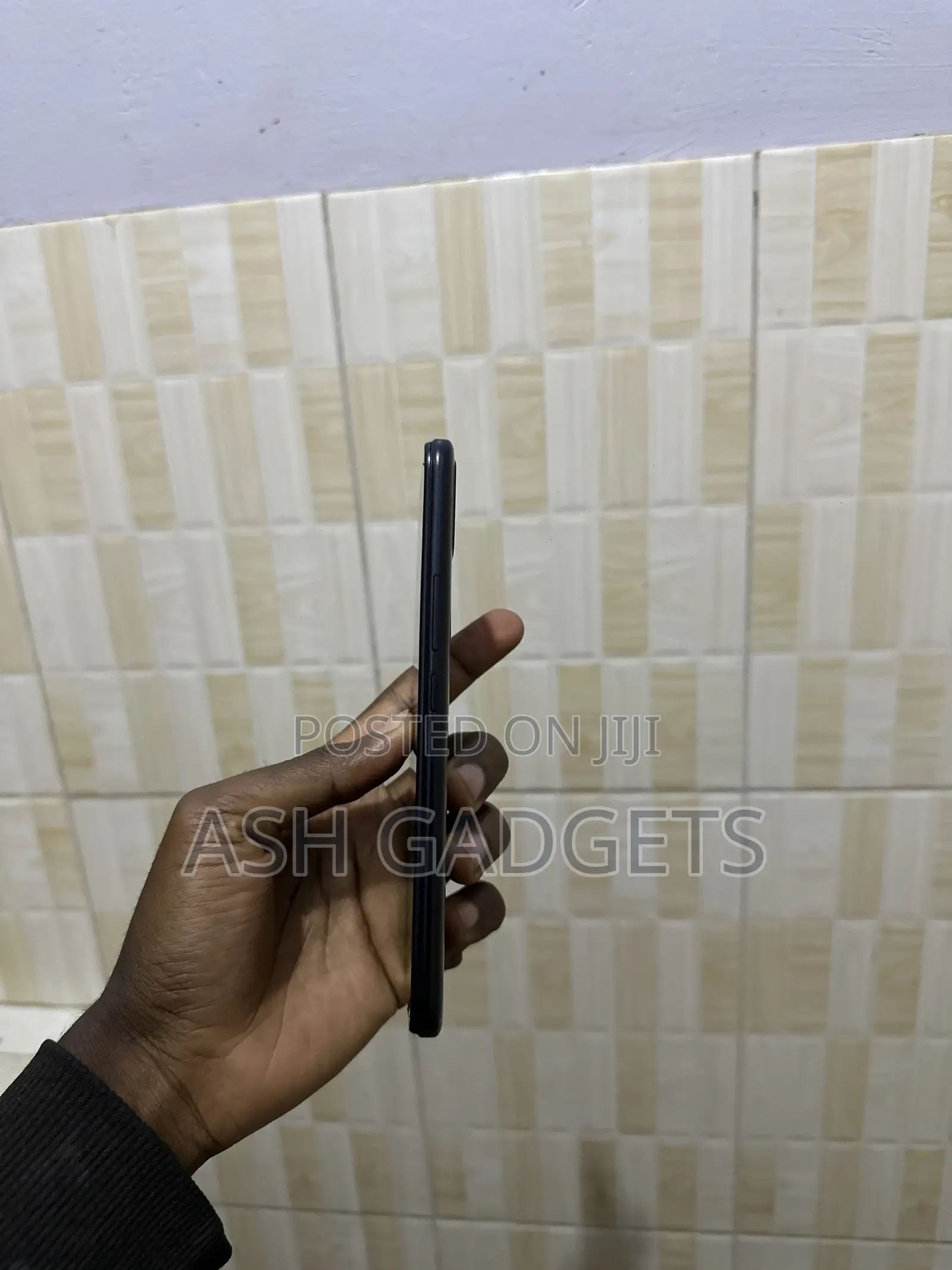 Infinix Hot 10 128 GB Blue