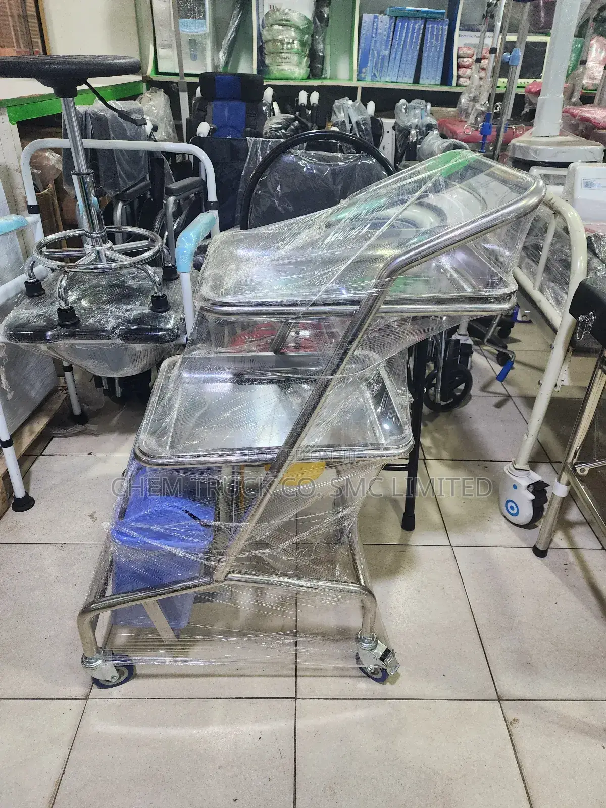 Surgical Stainless Theatre Trolley