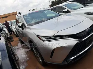 Toyota Harrier 2.5 Hybrid 4WD 2021 Silver