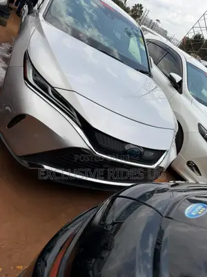 Toyota Harrier 2.5 Hybrid 4WD 2021 Silver
