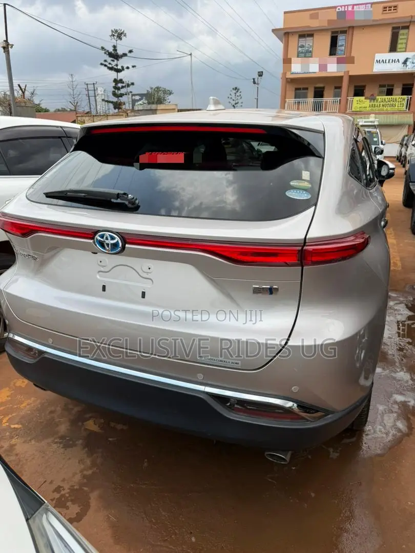 Toyota Harrier 2.5 Hybrid 4WD 2021 Silver