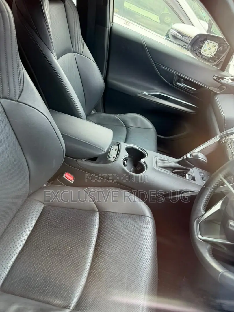 Toyota Harrier 2.5 Hybrid 4WD 2021 Silver
