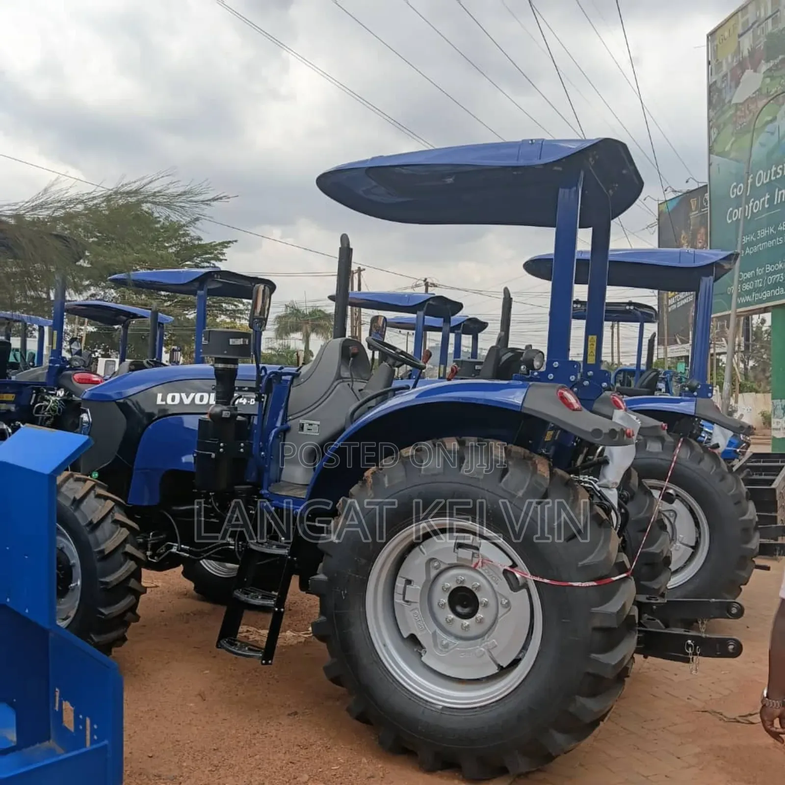 90hp Farm Tractor With Plough for Sale