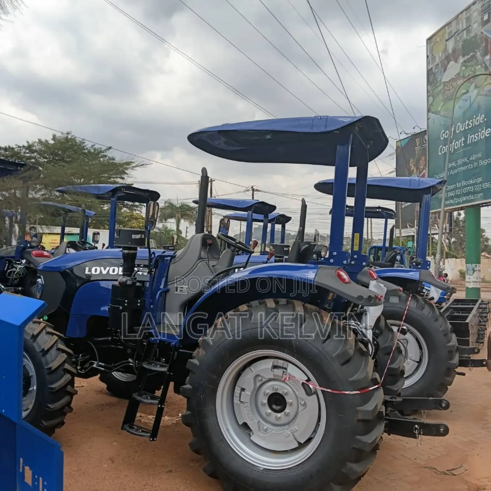 90hp Farm Tractor With Plough for Sale