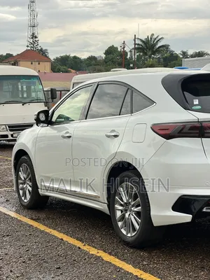 Toyota Harrier 2.0 2017 Beige