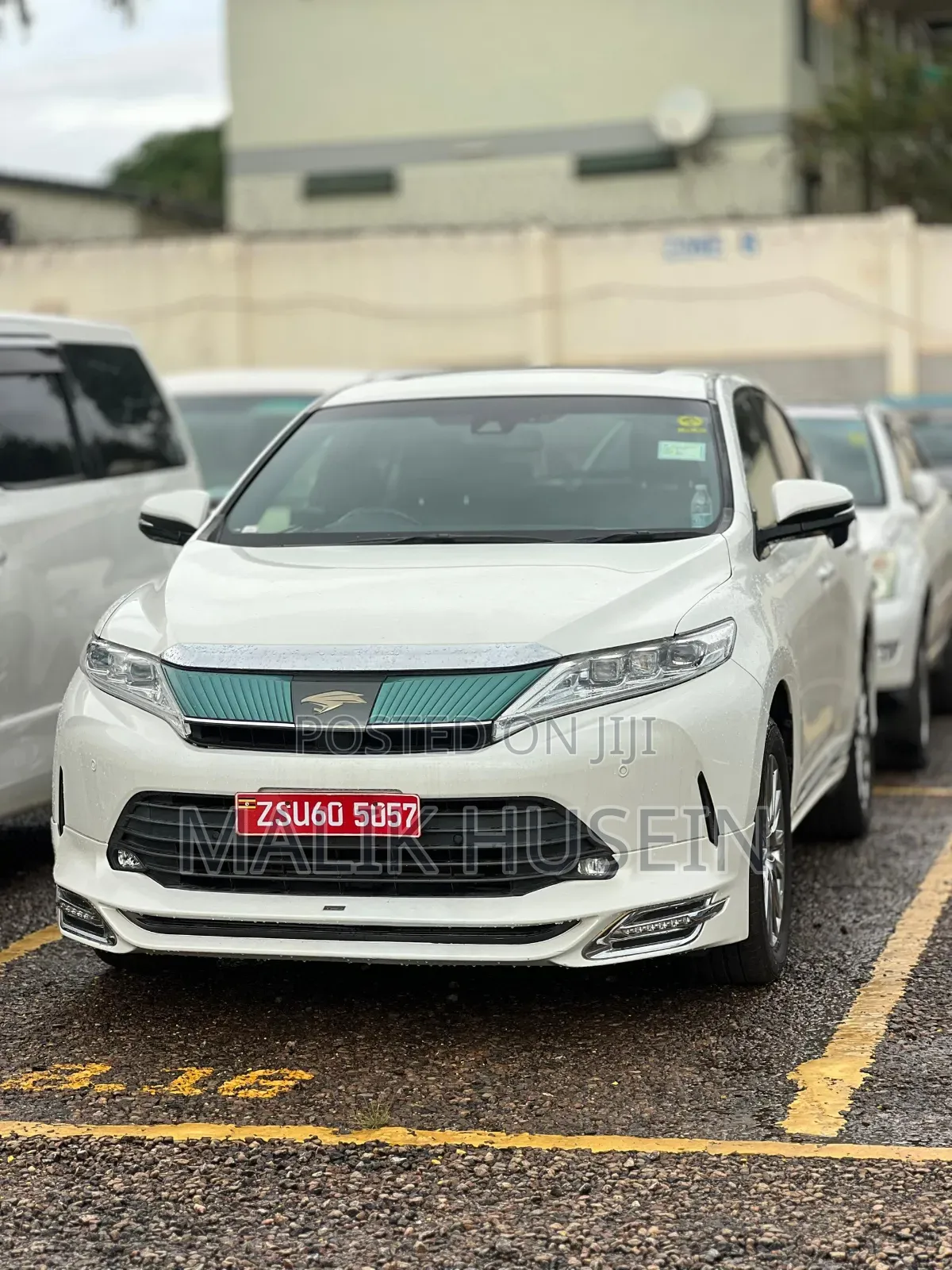 Toyota Harrier 2.0 2017 Beige