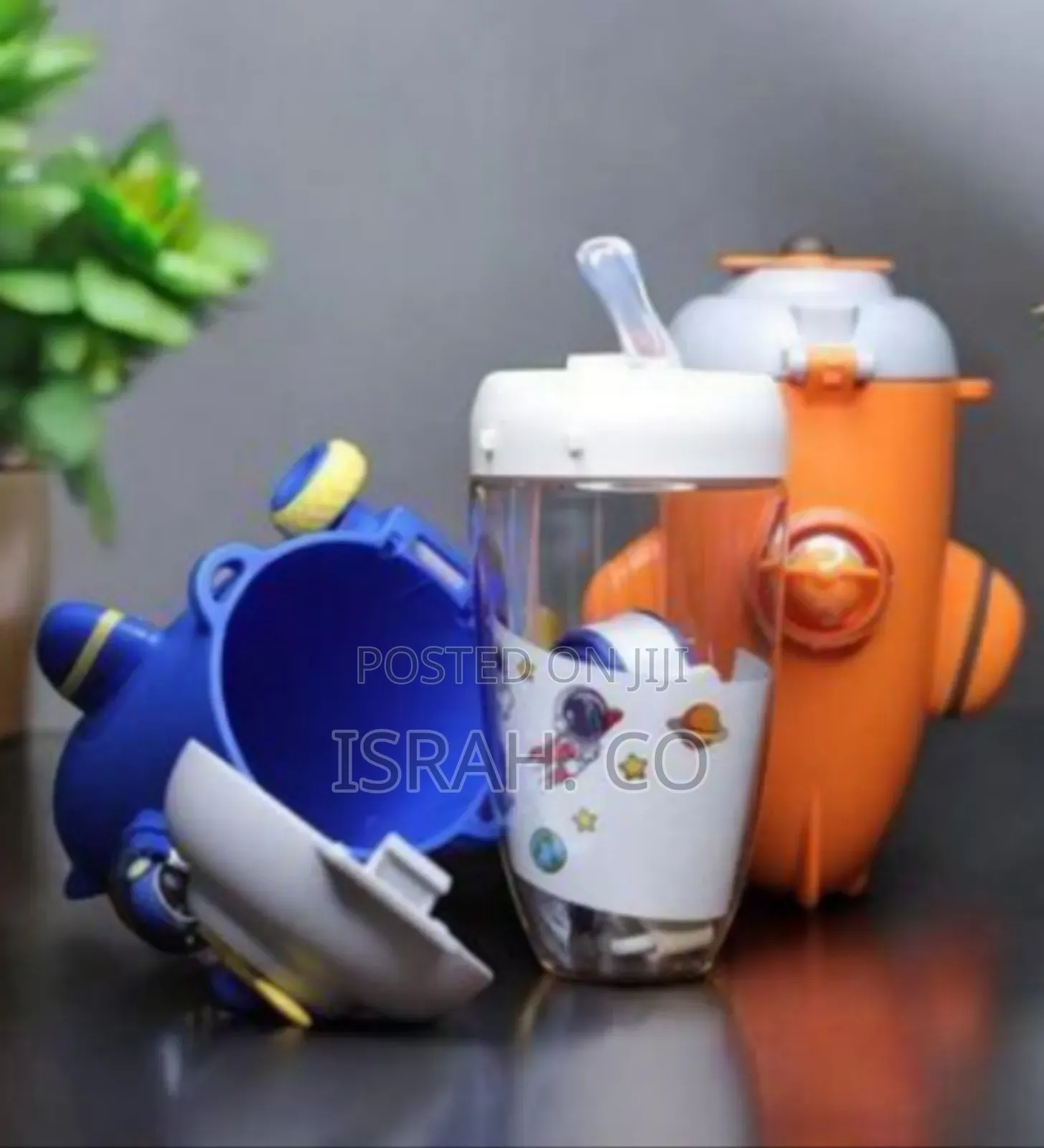 Fun Rocket-Shaped Kids' Water Bottle / Sippy Cup (550ml)