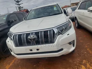 Toyota Land Cruiser Prado 2.7 2017 White