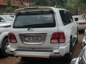 Toyota Land Cruiser HDJ 100 2000 White