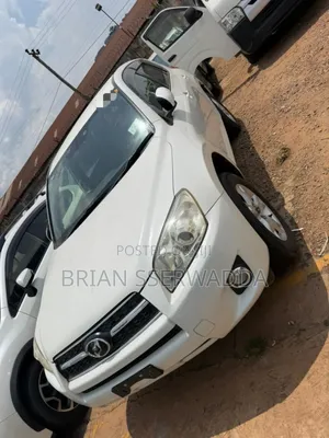 Toyota RAV4 2012 White