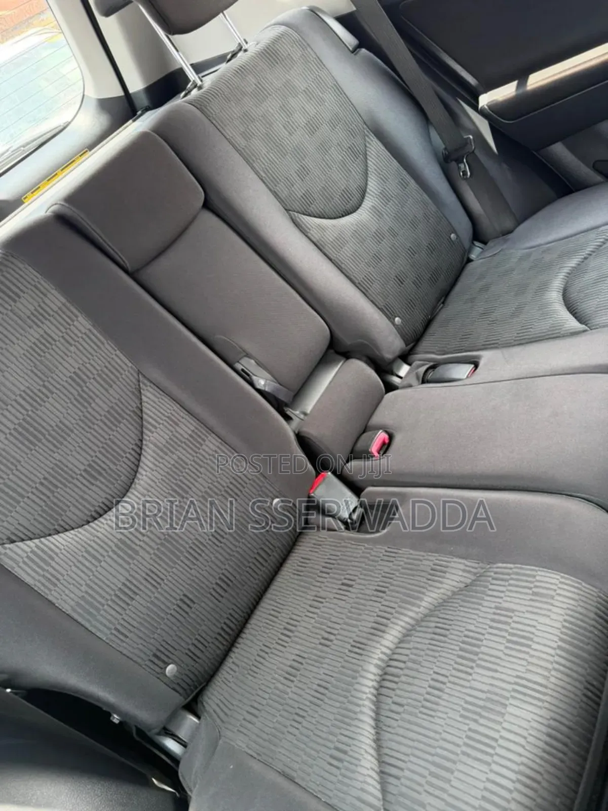 Toyota RAV4 2010 Silver