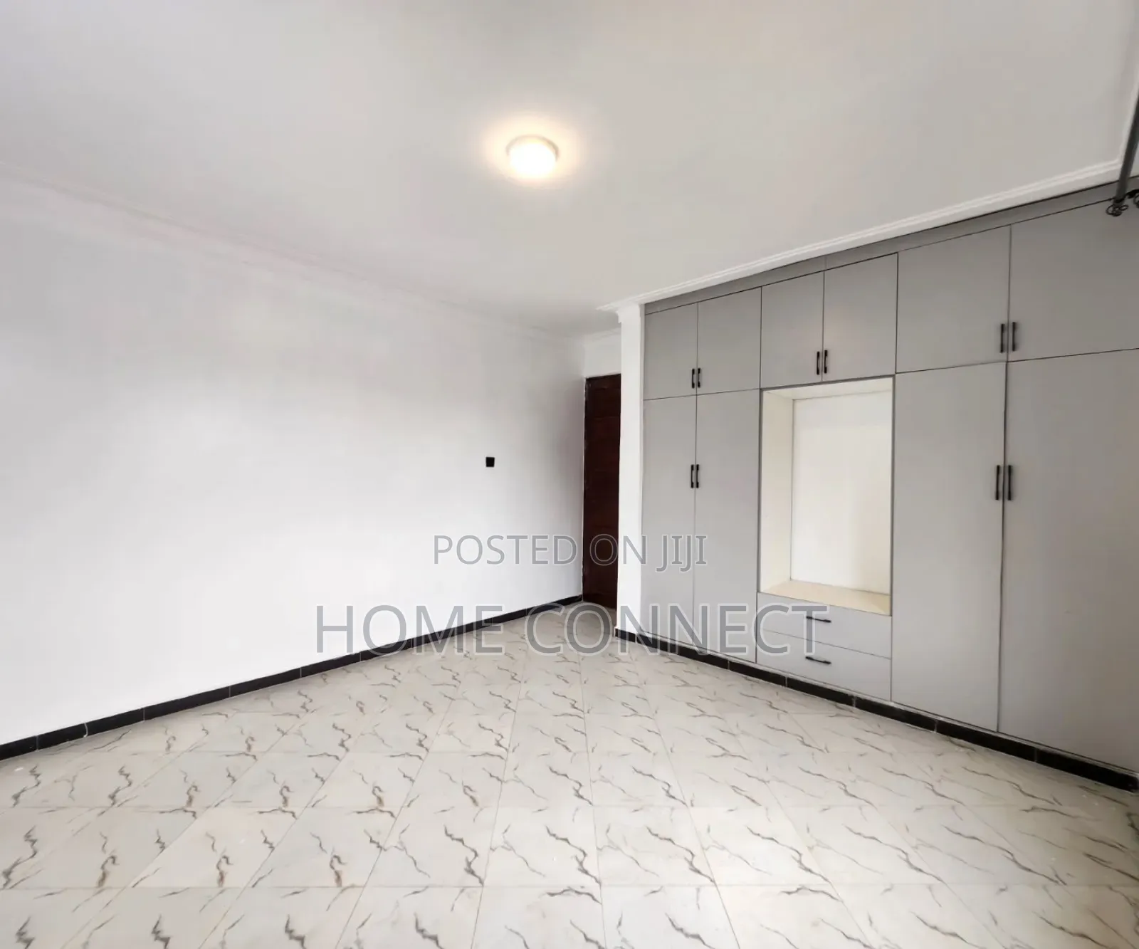 2bdrm Apartment in Kisaasi Baha'I Road, Central Division for rent
