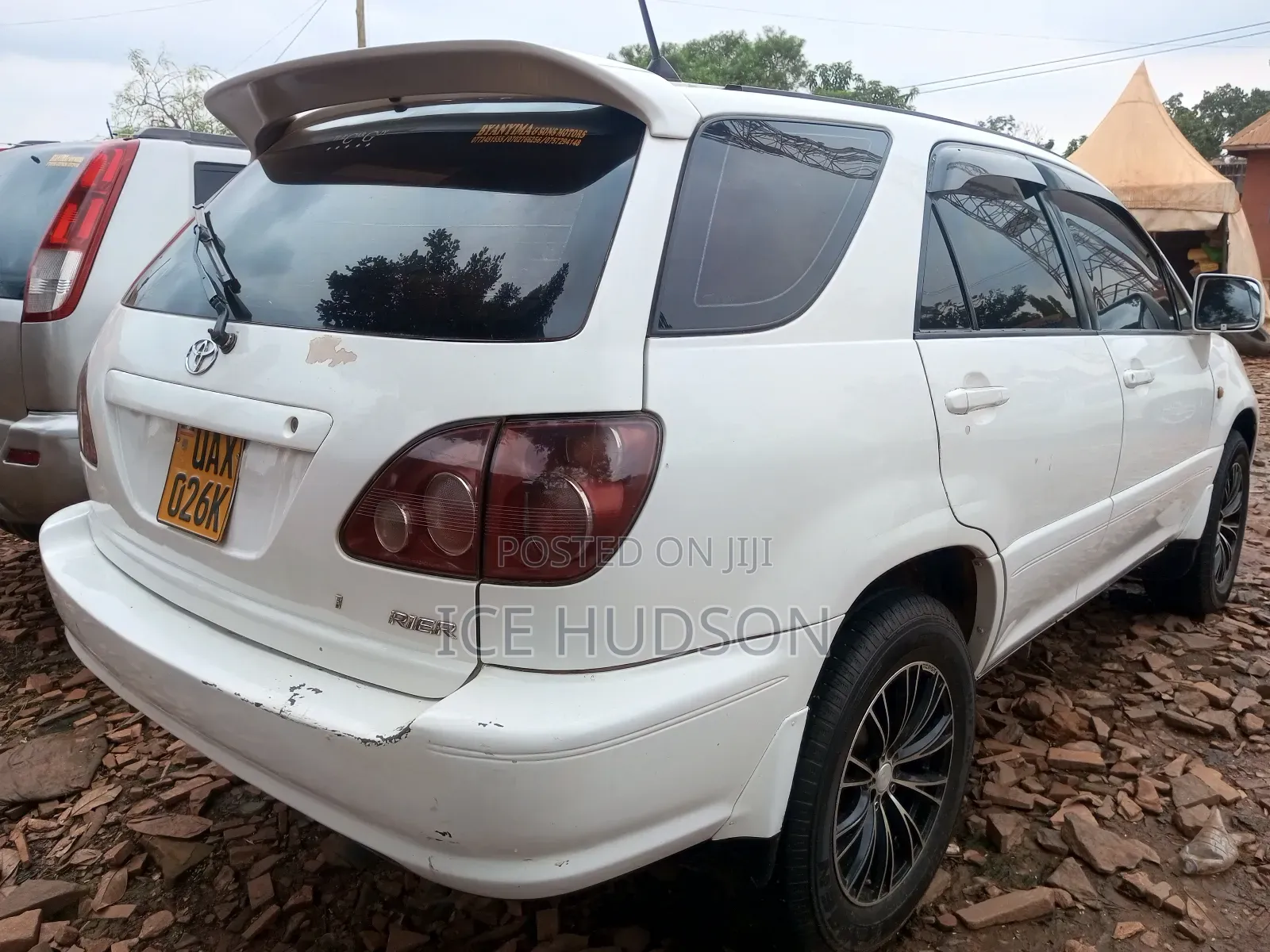 Toyota Harrier 2000 White