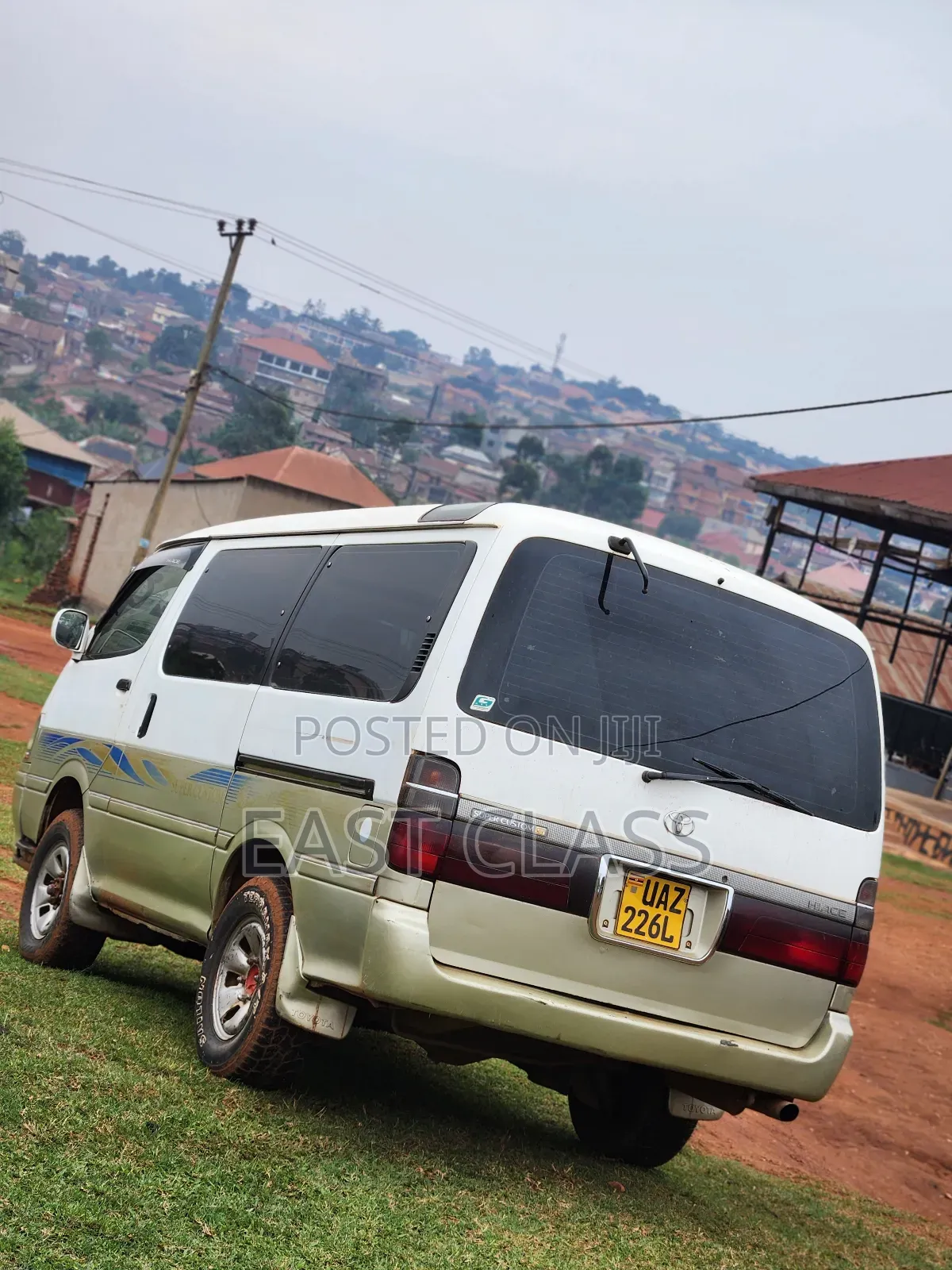 Toyota HiAce 1998 White