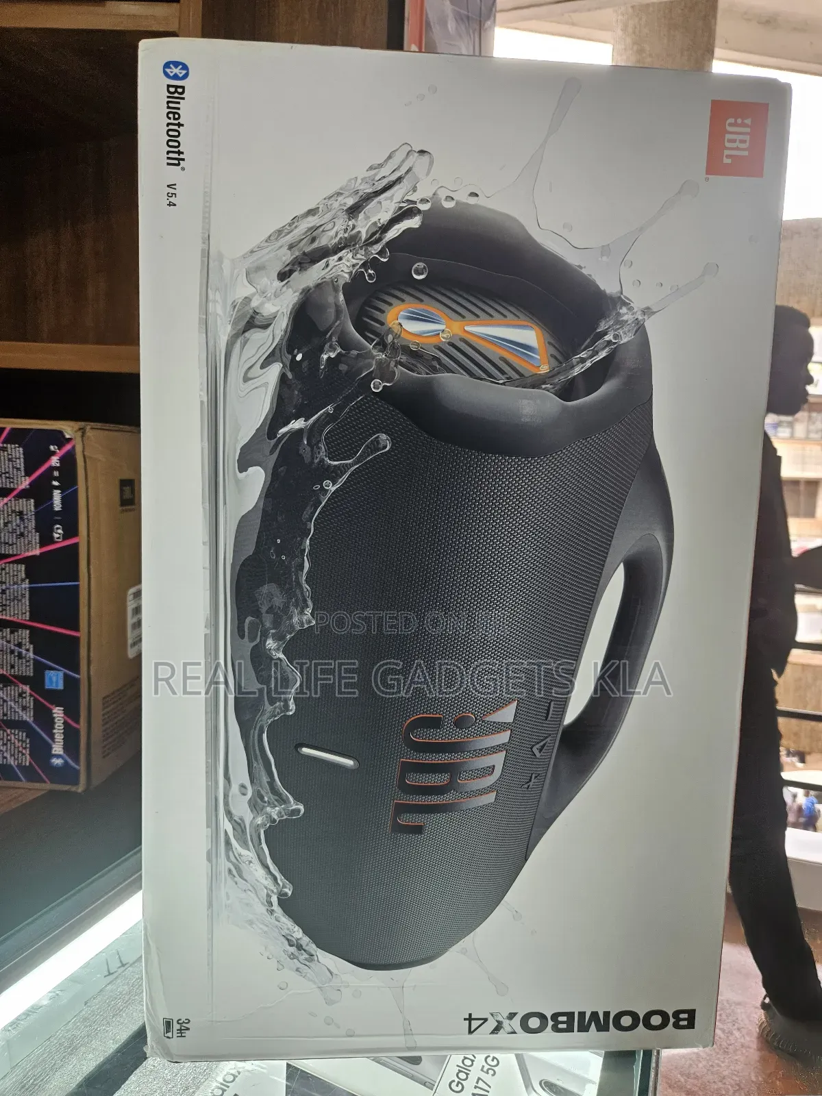 JBL Boombox 4