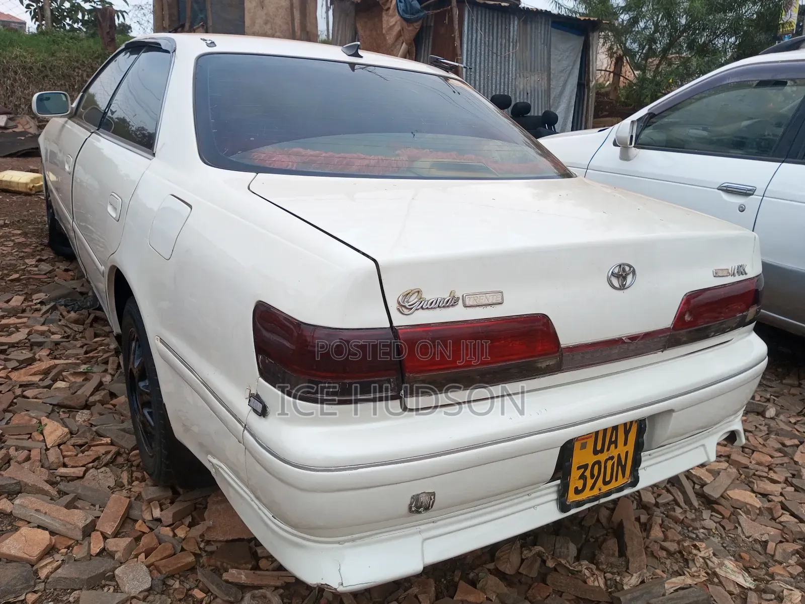 Toyota Mark II 1999 White