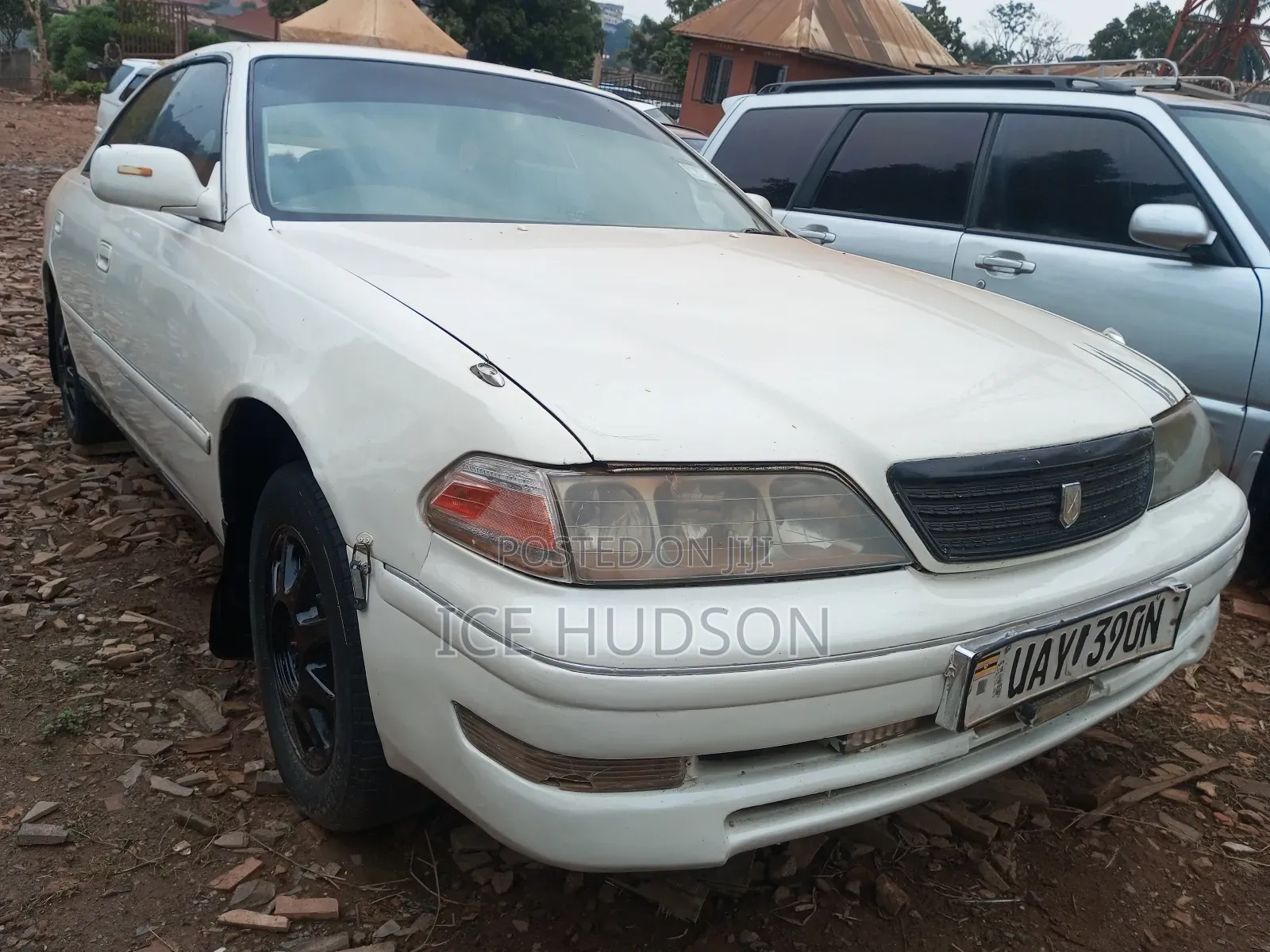Toyota Mark II 1999 White