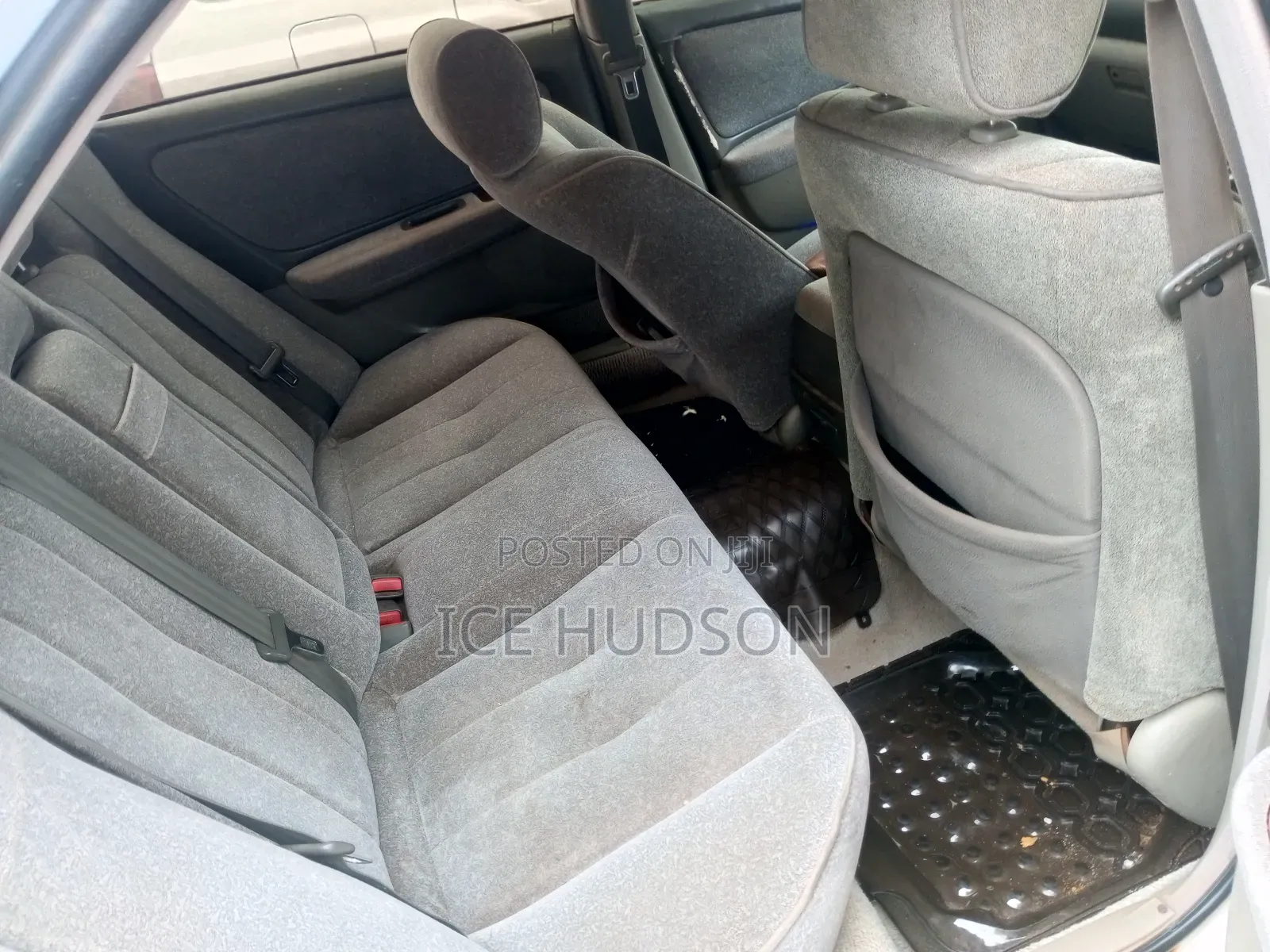 Toyota Mark II 1999 White
