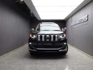 Toyota Land Cruiser Prado 2.8 2017 Black