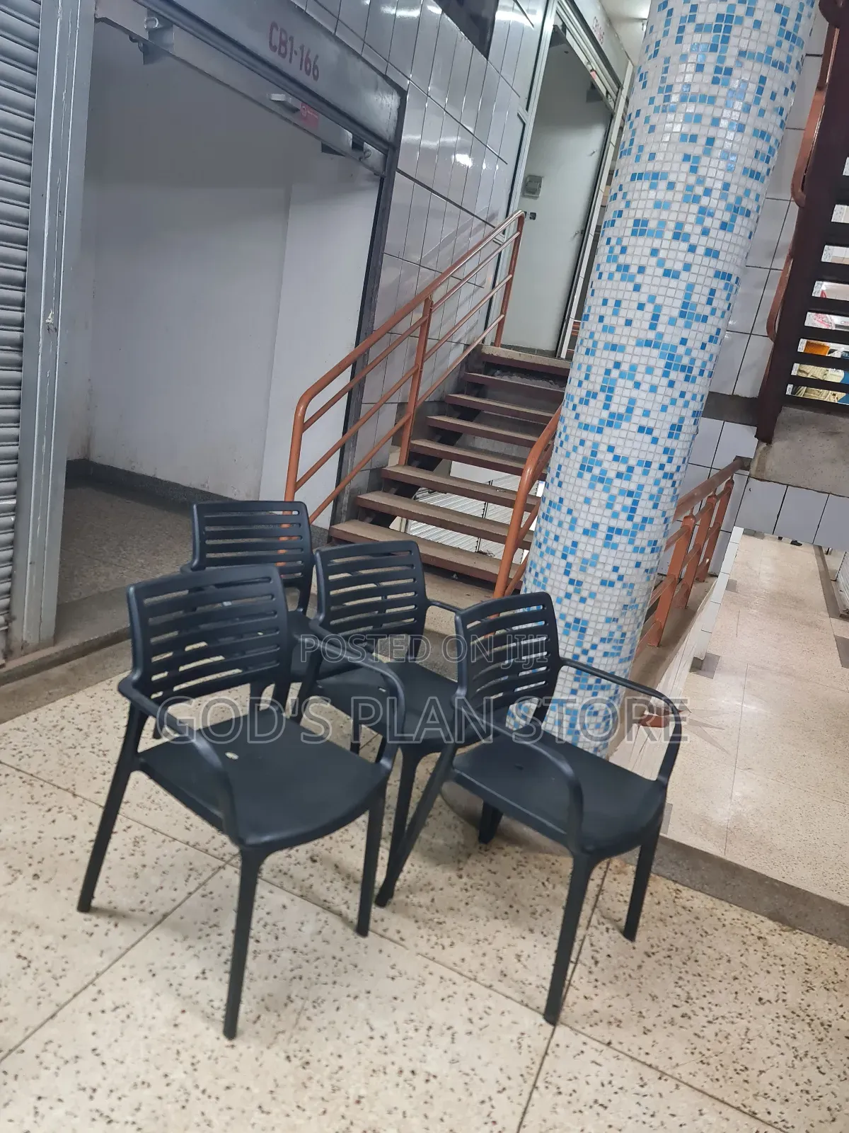 Aeron Plastic Chairs Plastic Chairs for Outdoor Garden and Bars