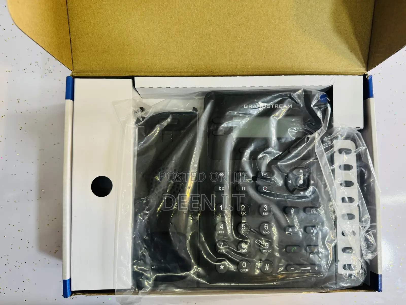 Grandstream Gxp1628, a Small Business Gigabit Hd Ip Phone.